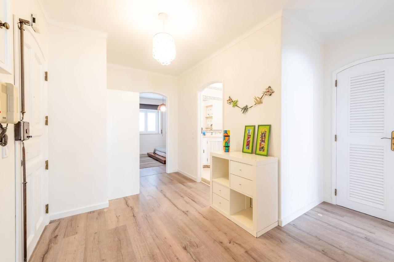 דירות קרקבלוס Guestready - Minimalist Downtown Apt With Terrace מראה חיצוני תמונה