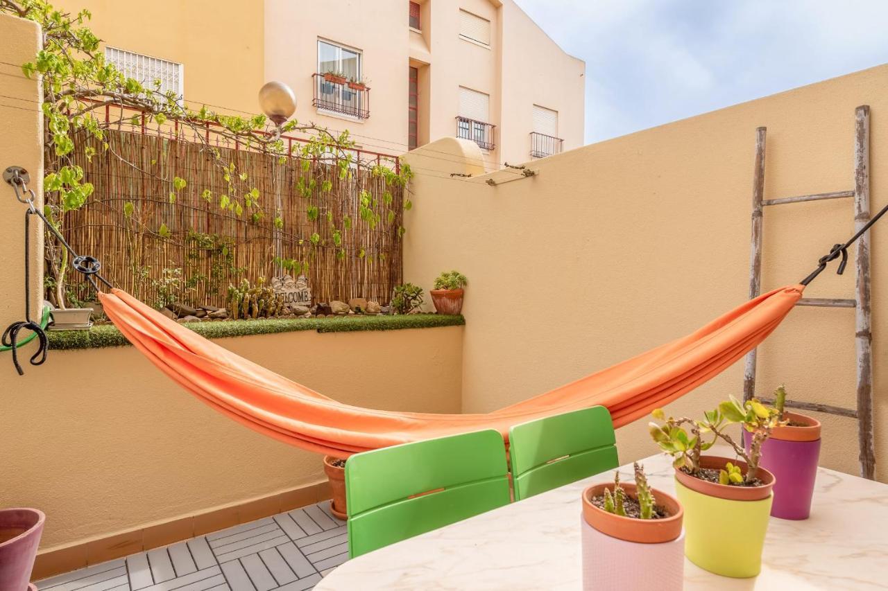 דירות קרקבלוס Guestready - Minimalist Downtown Apt With Terrace מראה חיצוני תמונה